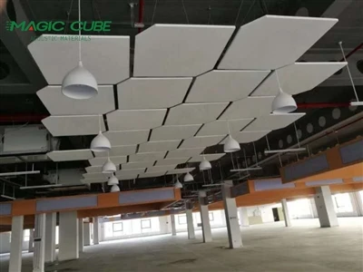 panneaux de plafond acoustiques